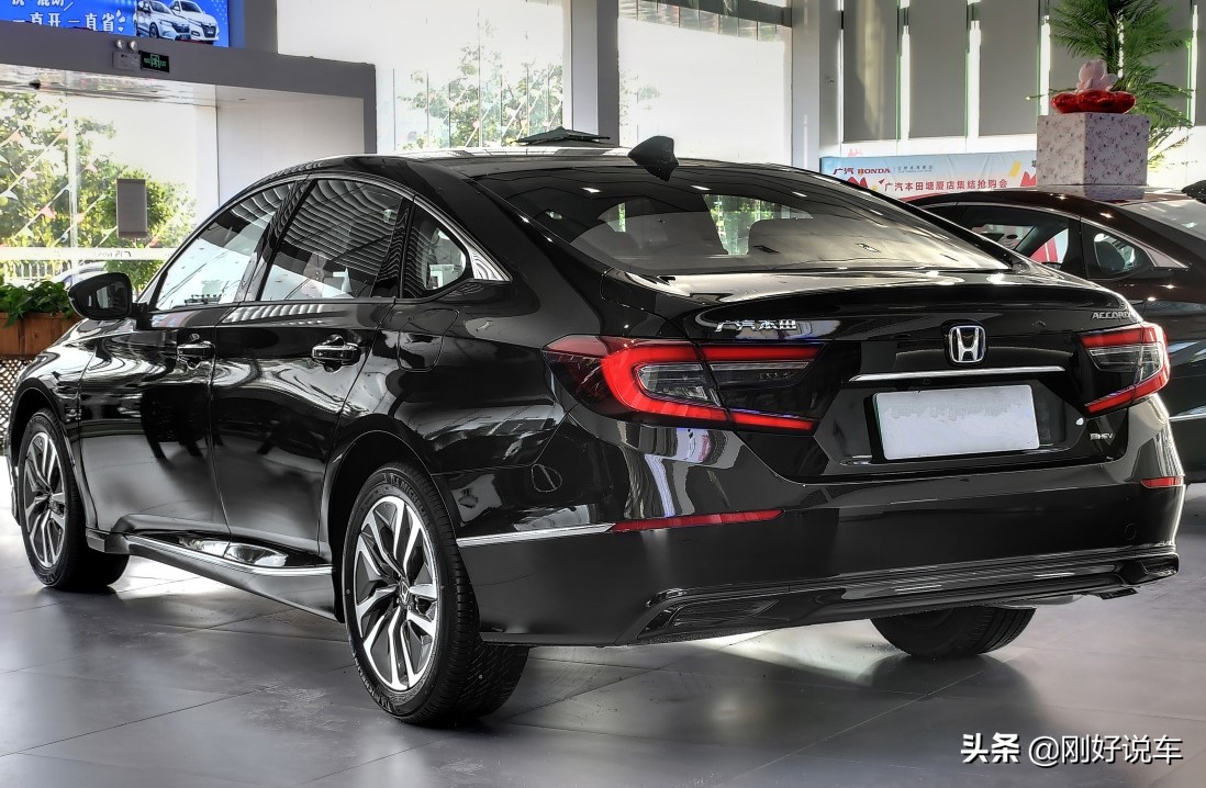 2022款雅阁9款车型怎么选，买1.5T还是2.0L混动？