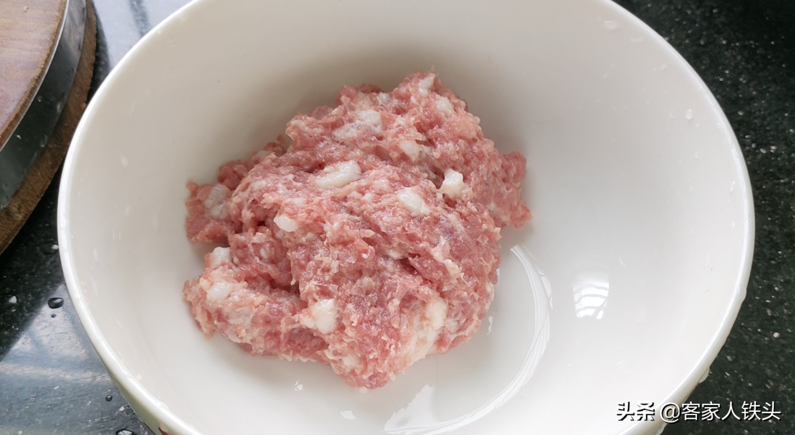 年夜饭不用炖汤，教你客家有名的蒸肉汤，做法超简单，越吃越回味