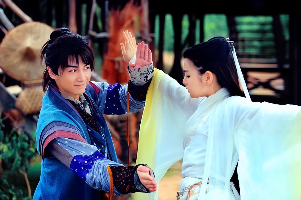 头纱吻成经典，事业巅峰结婚，遇到陈妍希是陈晓的缘还是劫？