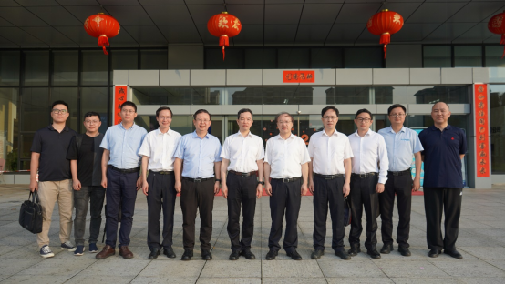 院士來訪，為東風柳汽點贊