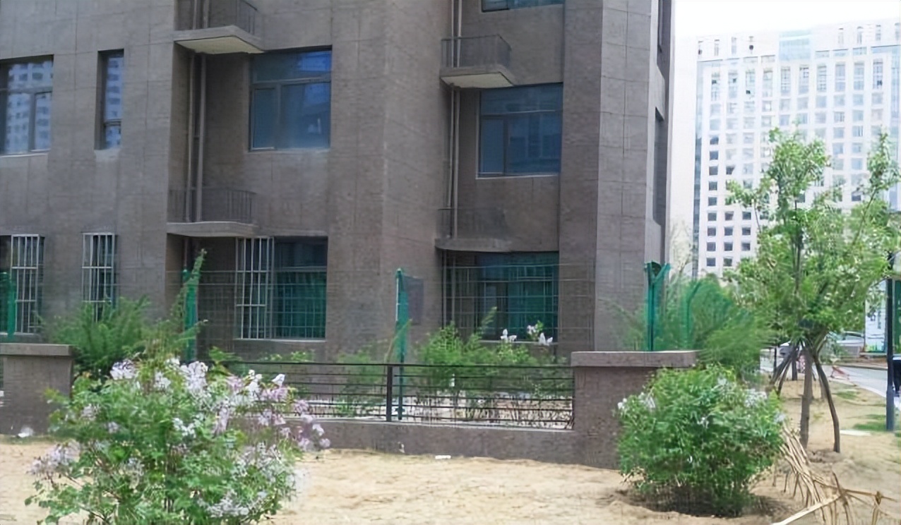 “呼格案”专案组长冯志明的双面人生：贪腐近4000万，被判18年