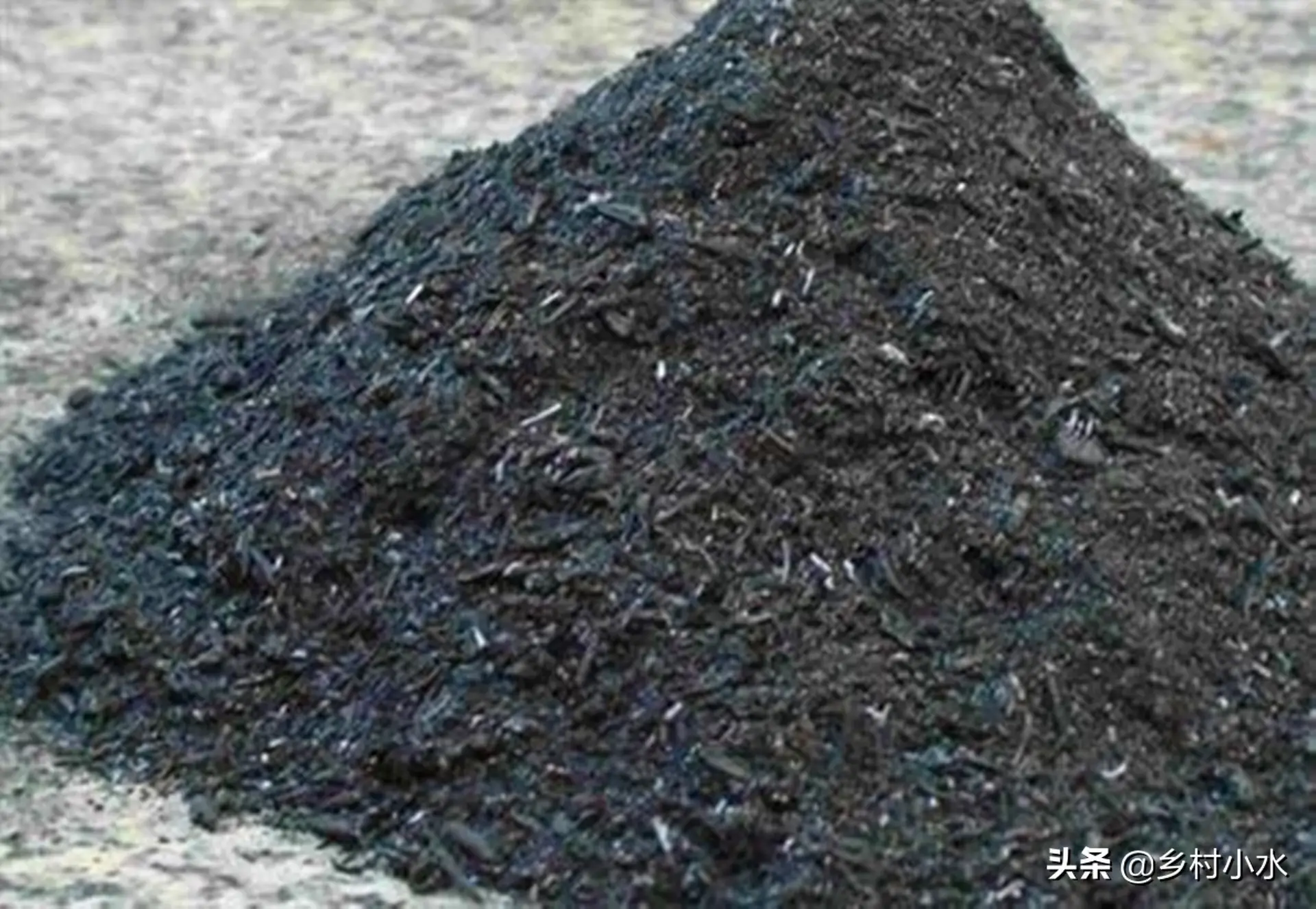 草木灰的主要成分是什么（草木灰的作用及使用方法）