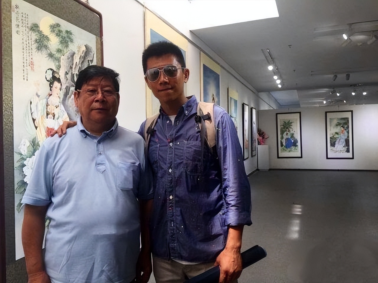 夏雨：与离异父母有隔阂，与高圆圆传绯闻，娶到袁泉三生有幸