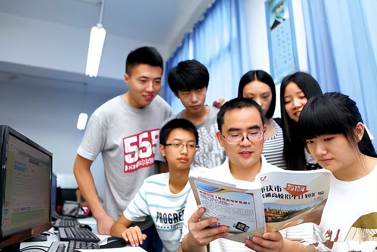 我国大学分为8个等级，中等生的目标是第4等，你的目标在第几等？