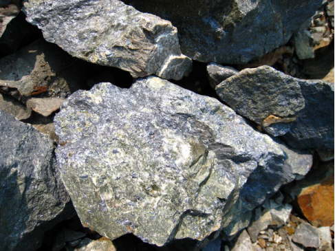 镍的用途主要用于什么(镍产业链之镍矿石详解)