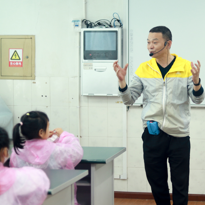 快乐衔接 共赴美好｜华阳实验小学积极认真做好科学幼小衔接活动