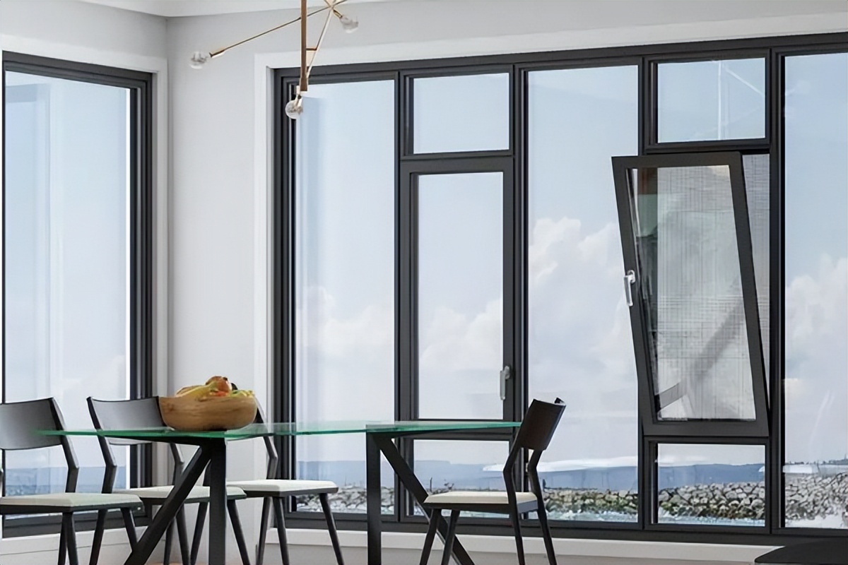 塑钢门窗哪个牌子好(塑钢门窗,断桥铝门窗,哪个更适合你家?