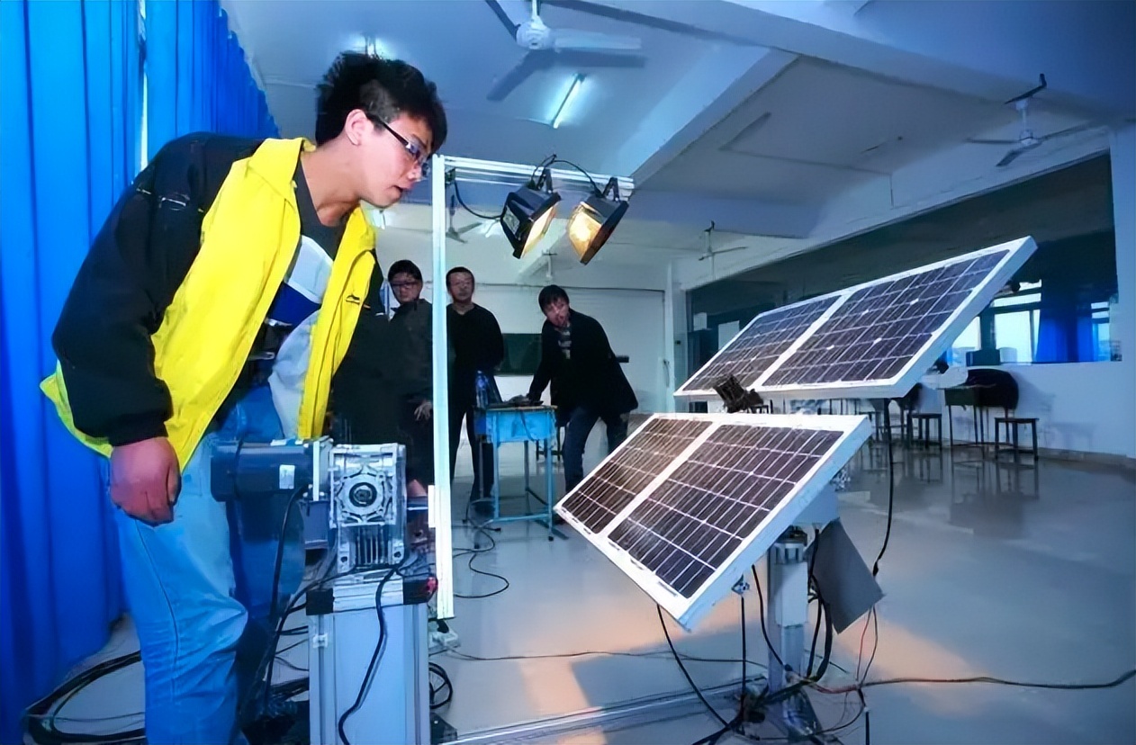 这4个专业毕业后就业相对容易，薪资也比较可观，22届考生可参考