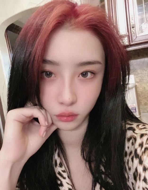 “莽撞千金”赵小棠：陈凯歌出动全家支援她，却因牙膏口碑暴跌