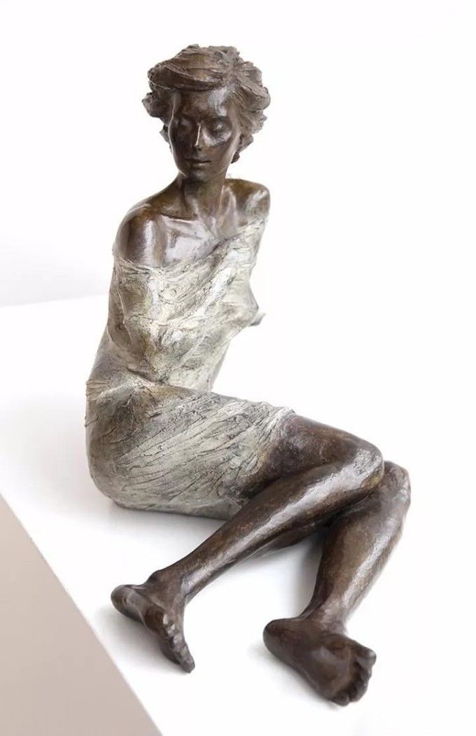 央美才女创作的人体雕塑，性感得很清纯，细节中却藏着魔鬼