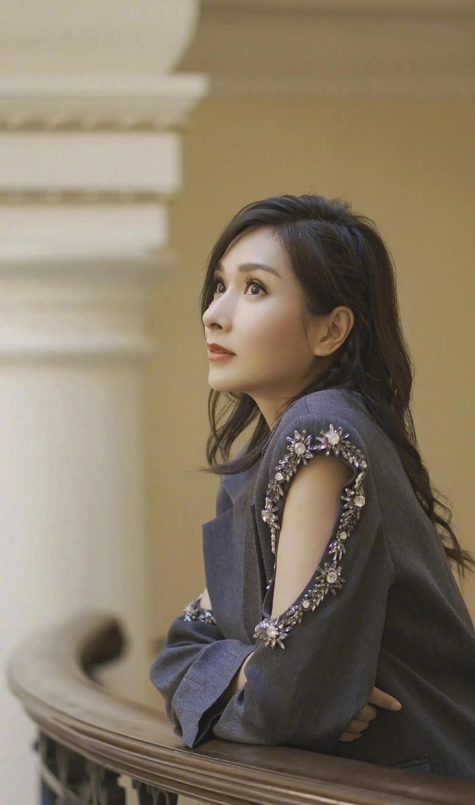 多位明星“眼窝深”显老，陈德容有衰老痕迹，看到吴刚不想说话了