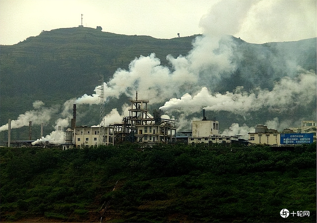 压碎、煮沸和烘烤，他们为地球记下矿物生成食谱