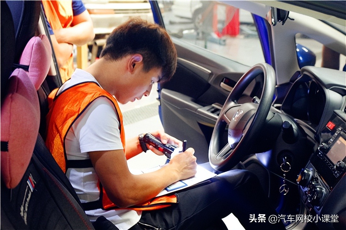 二手车水太深，建议买二手车吗？二手车评估师：专业抽水人
