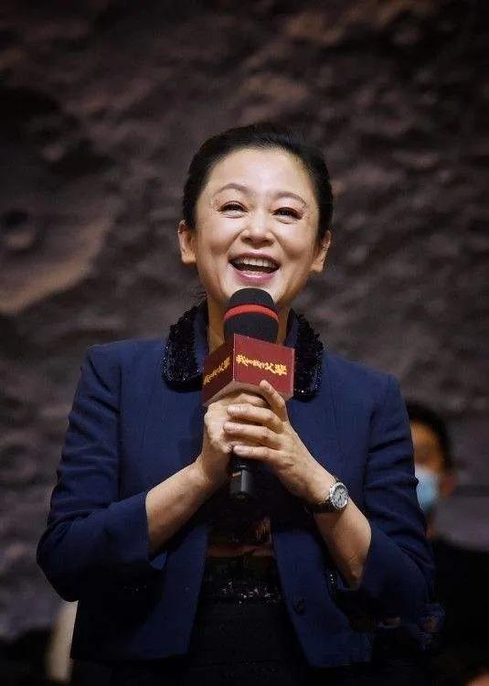 多位明星“眼窝深”显老，陈德容有衰老痕迹，看到吴刚不想说话了