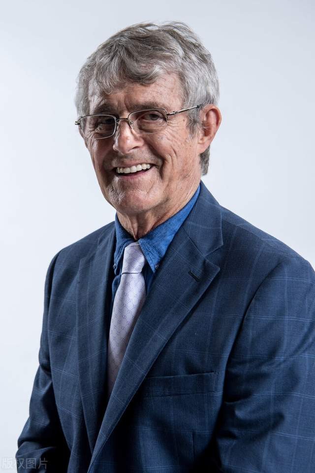 现在依然被人们津津乐道的主教练——米卢(全名:博拉·米卢蒂诺维奇)