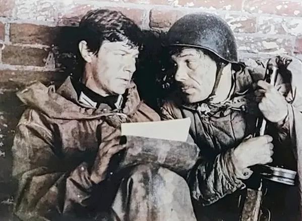 世界电影（0113）苏联电影《匪巢探秘》（1983）剧照欣赏