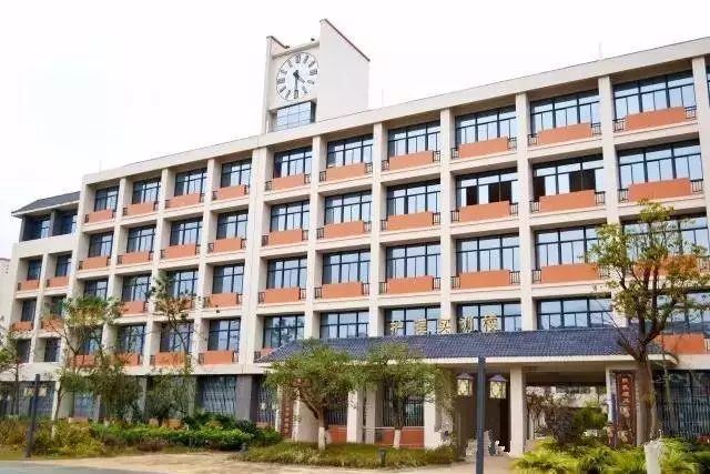 “医学热”又来了？学考想考医学专业，重点关注广东这12所院校