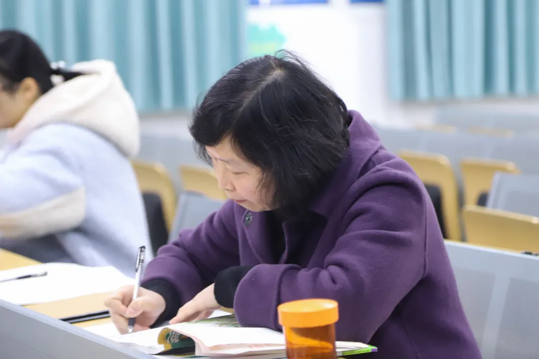 四川天府新区南湖小学（含北区）语文“随课微练”研讨活动