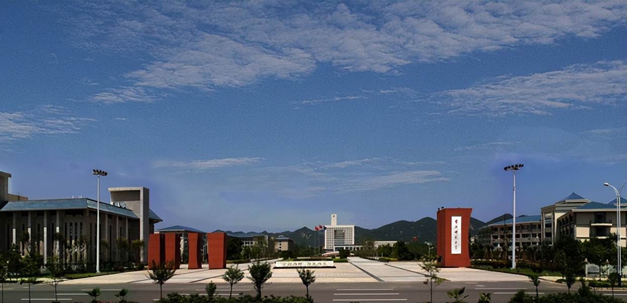 重庆师范大学：公费师范生、普通师范生、普通本科生录取分数详解