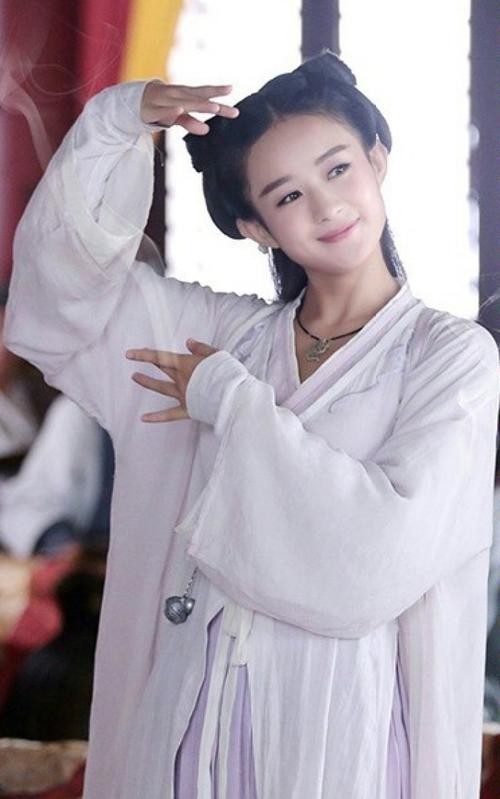 同样是演护士，把朱茵，张柏芝，赵丽颖放在一起，差别就出来了