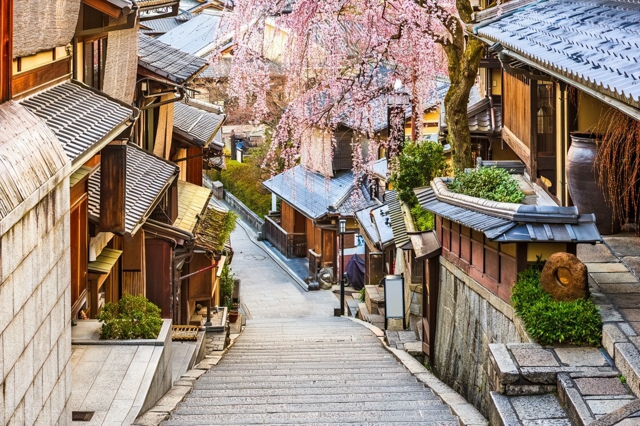 日本五个最出名的旅游地点(日本的著名旅游景点) 