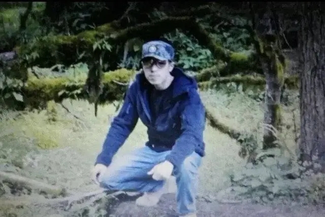 命案追踪：南京女大学生李倩月和演技派大神洪峤