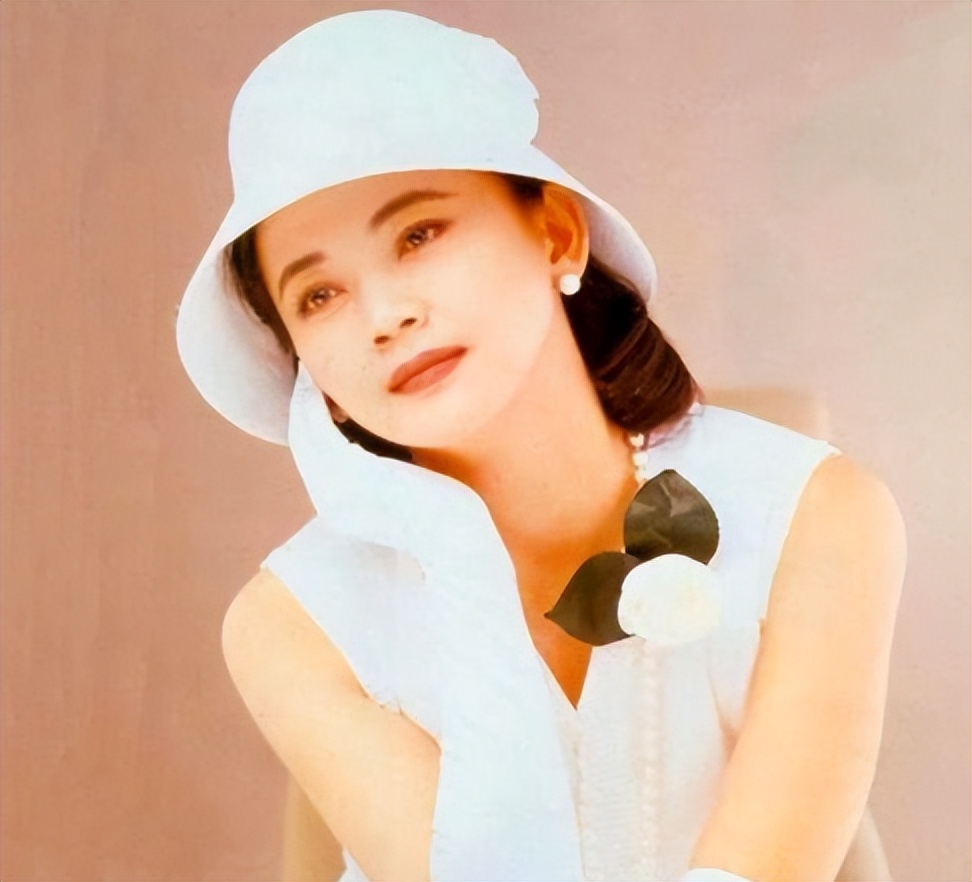 胡慧中：林青霞的接班人，挚爱的两个男人，一个惨死一个锒铛入狱