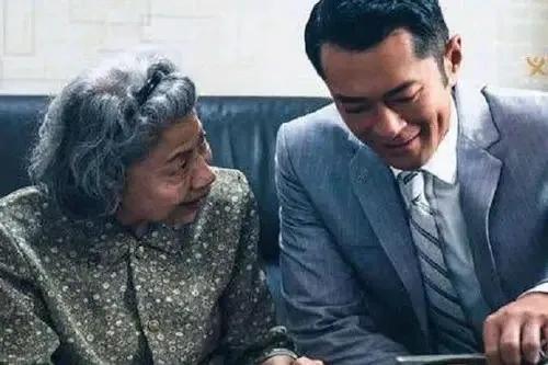 “坐牢”2年：从混混到巨星，一心建造135所学校，古天乐为什么？