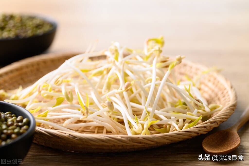 去饭店吃饭时，这6道菜“最脏”，不清洗直接下锅，很多人却爱吃