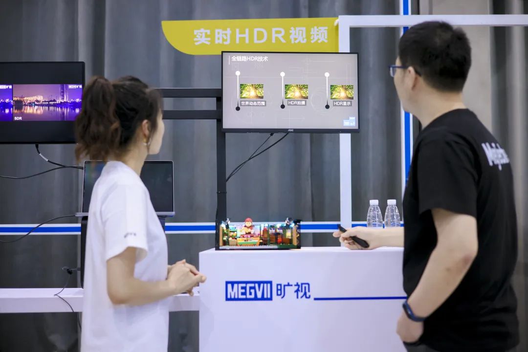 星空拍照、屏下指纹…你以为的司空见惯,靠的是算法定义传感器