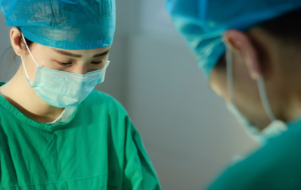 二本院校医学生有未来吗？毕业都去哪了？学生现状让人很心酸