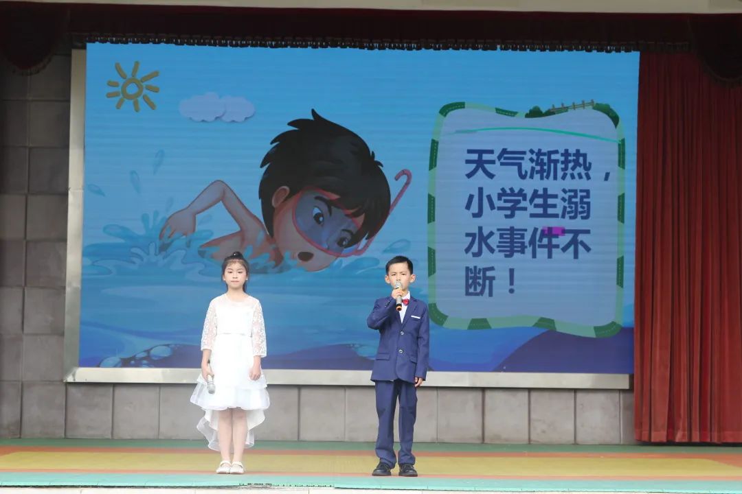 珍爱生命，安全第一｜记四川大学西航港实验小学第17周国旗下讲话