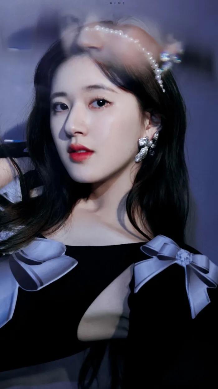 毛晓彤，赵露思，梁洁和胡意旋，谁最甜美