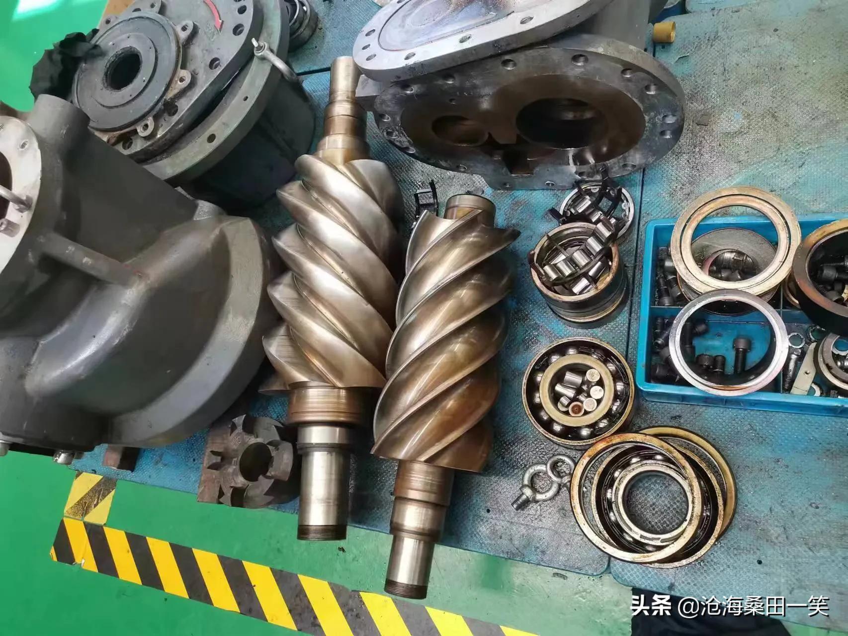 拆解修理空气压缩机