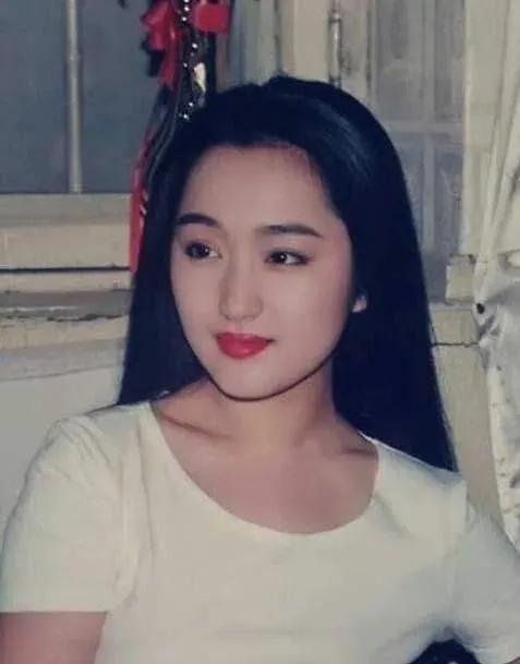 毛宁杨钰莹，昔日的“金童玉女”为何销声匿迹了？