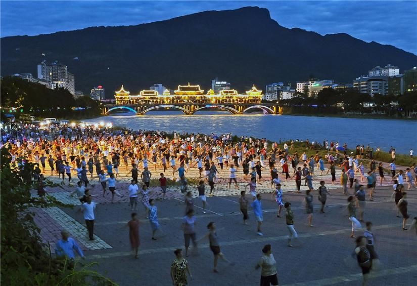 四川雅安重燃“烟火气”促消费攻坚行动有力落地