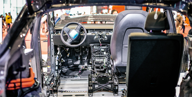 为了赚钱，昧了良心！他用科学权威，祸害了世界两次