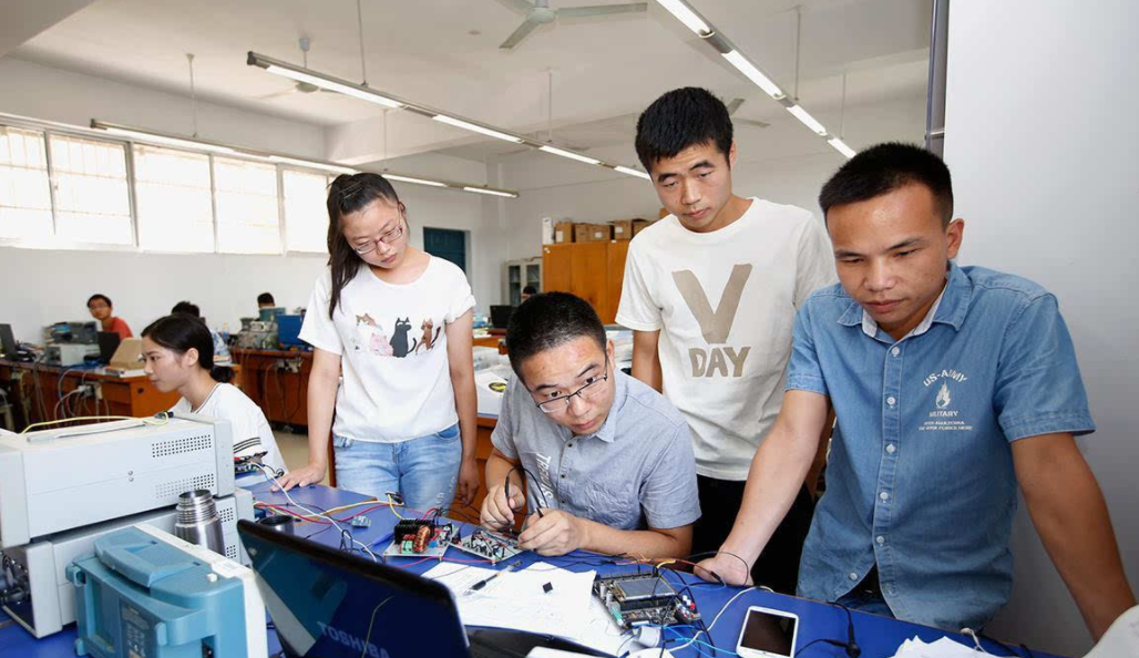 河南有所专科学校，被称为专科界“小清华”，学生就业有保障