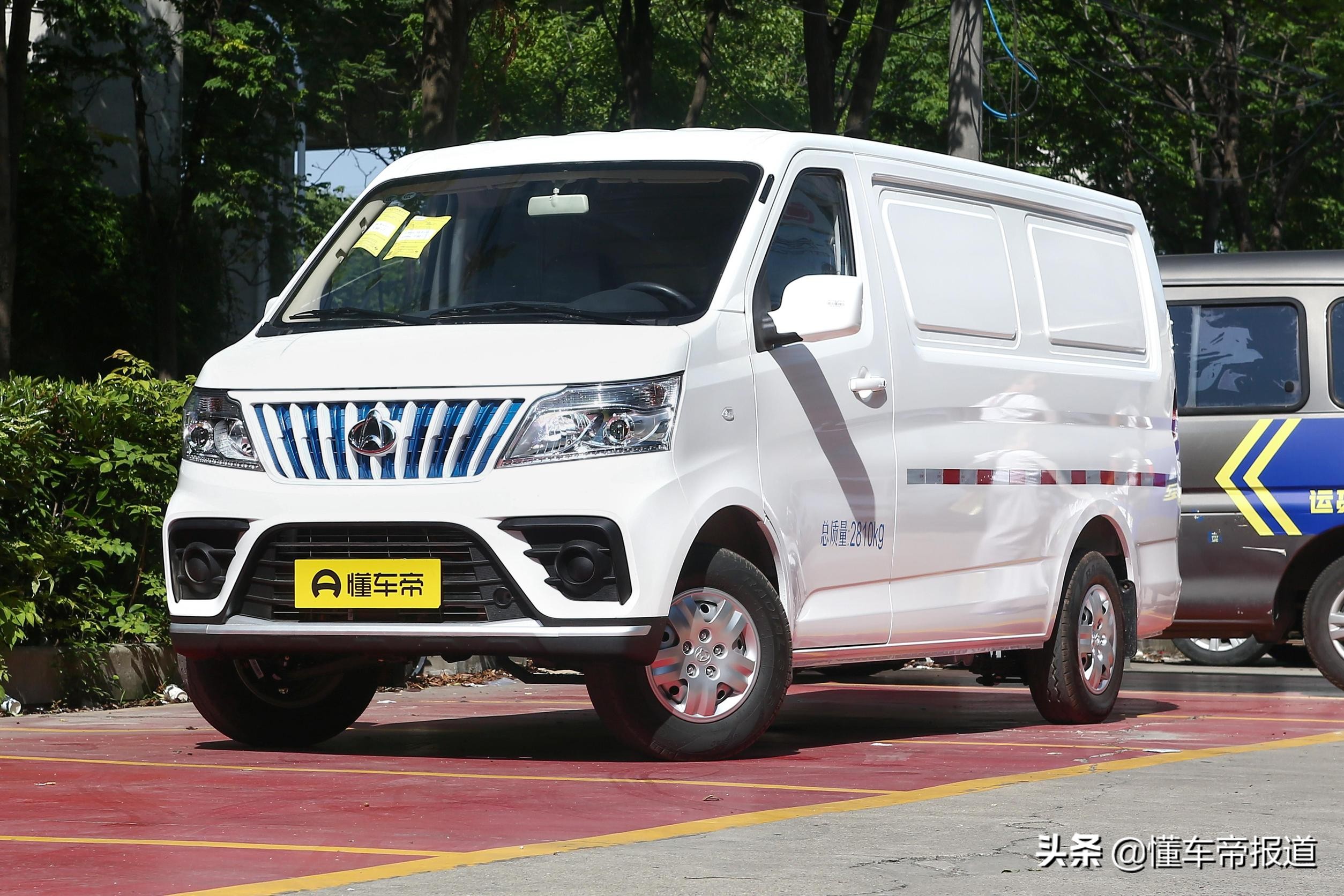 新车增程版金杯售价2687万元金龙龙耀8l新车型上市