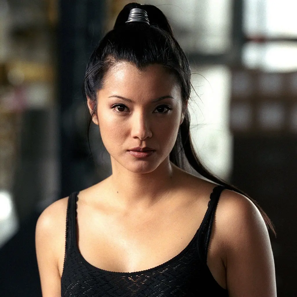 华裔女星胡凯莉在《红色警戒》和《蝎子王》中都有精彩的表现