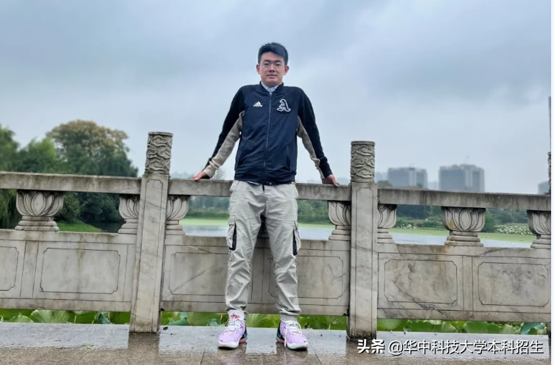 “霸榜”世界榜单首位！湖北男神学霸获国内多所名校offer，最终直博北大！