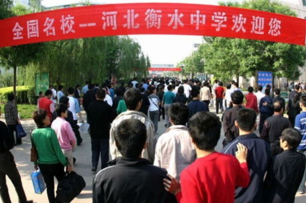 国内高中前20强排名出炉，人大附中排第3，衡水中学跌下神坛？