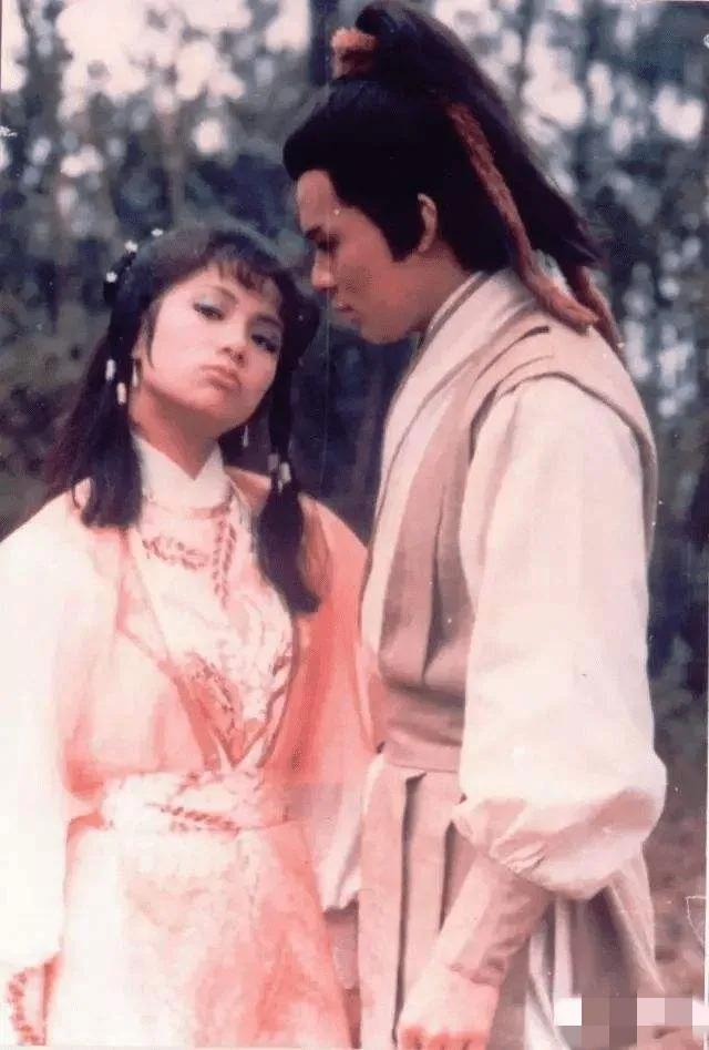 给最惊艳的“13位港姐”排个名：邱淑贞仅第4，张曼玉垫底了