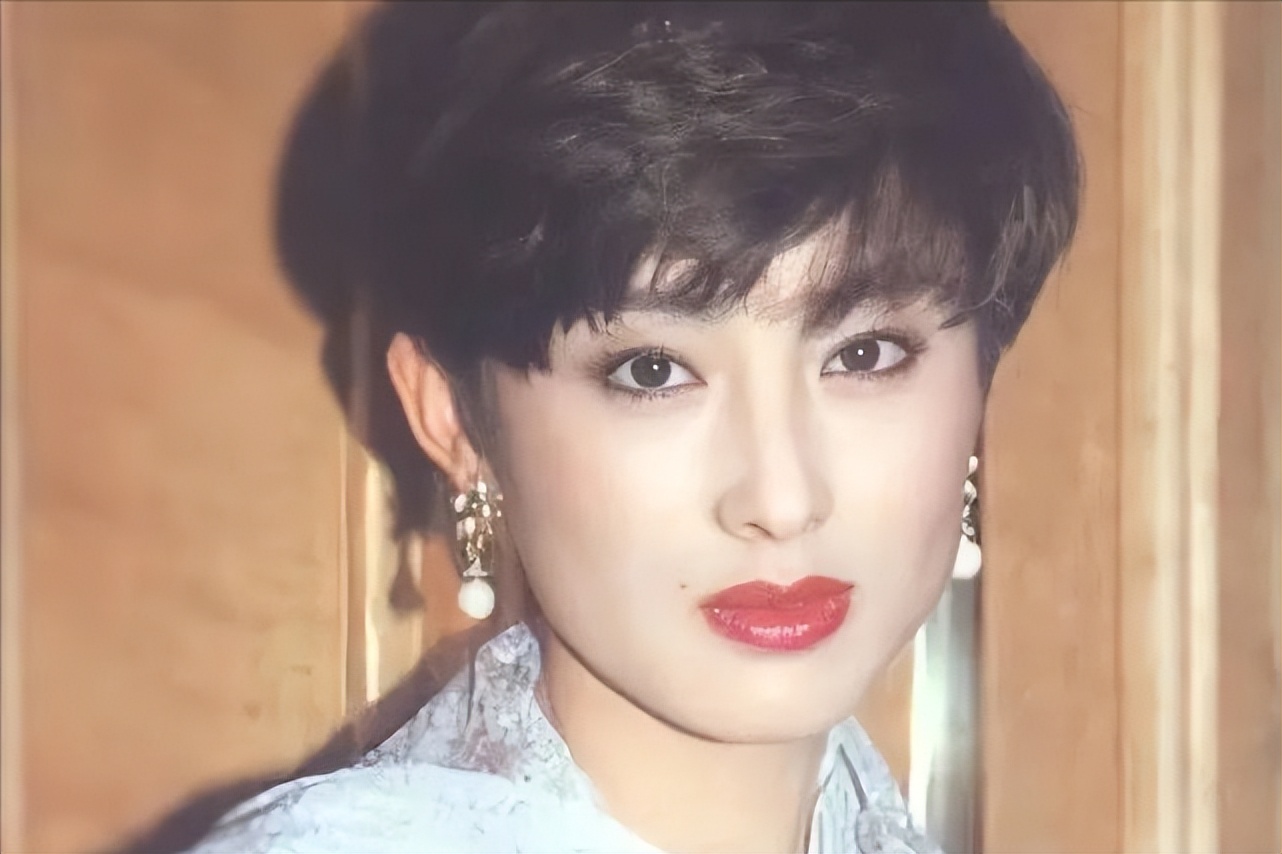 驾驭短发且不可方物的女星，整个娱乐圈中，似乎只有这三位