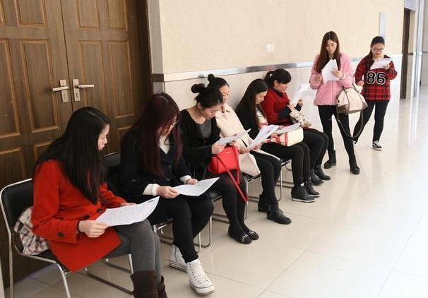 普本生考研有多难逆袭，看了这张复试评分表，二本生“累觉不爱”