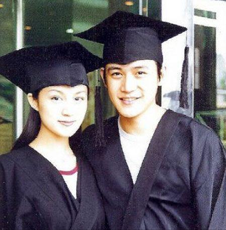 6位娱圈明星夫妻，从校服到婚纱，个个娶初恋，在一起最长40年