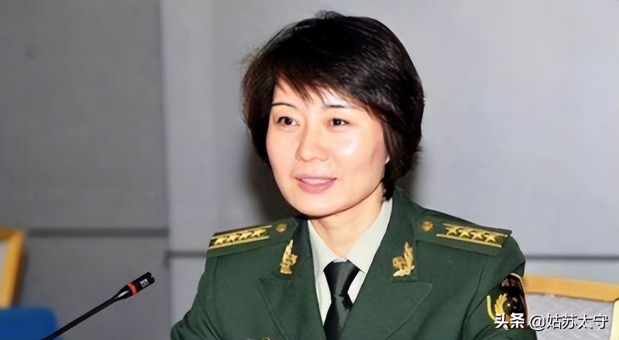 中国女特警雷敏：57秒徒手攀爬5层楼，大校警衔却嫁给普通保安