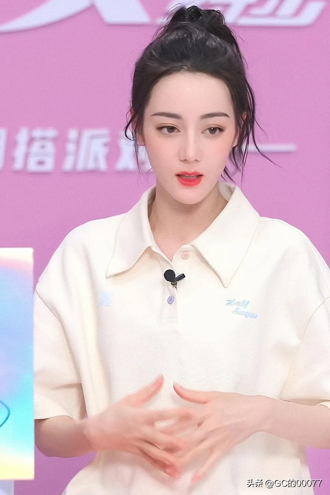 明星图片迪丽热巴特步