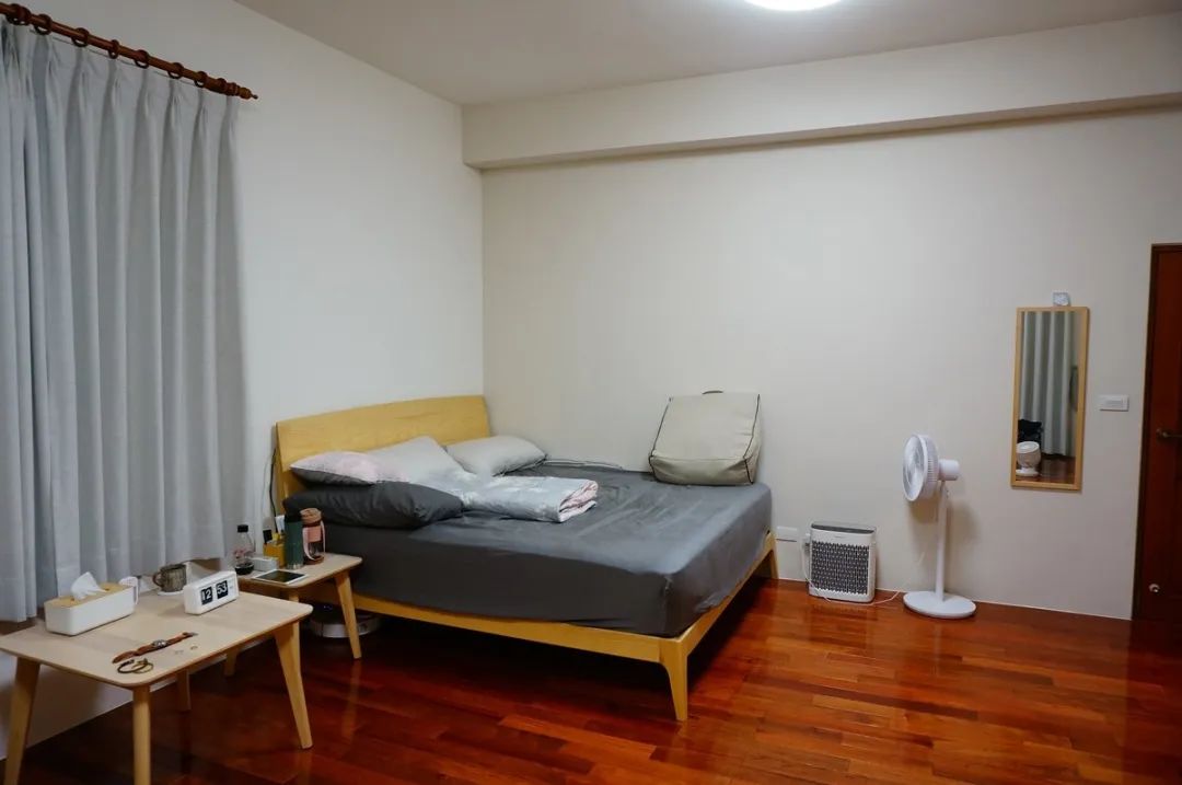神老公改造！20年老屋变身清新婚房，DIY翻浴室、还有超美工作室