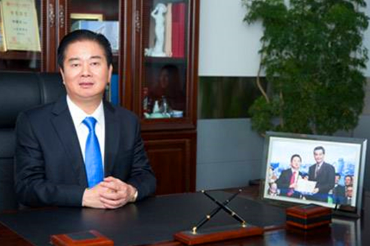 林龙安：为赚钱给弟弟治病，29岁去创业，如今身价百亿捐款达2亿